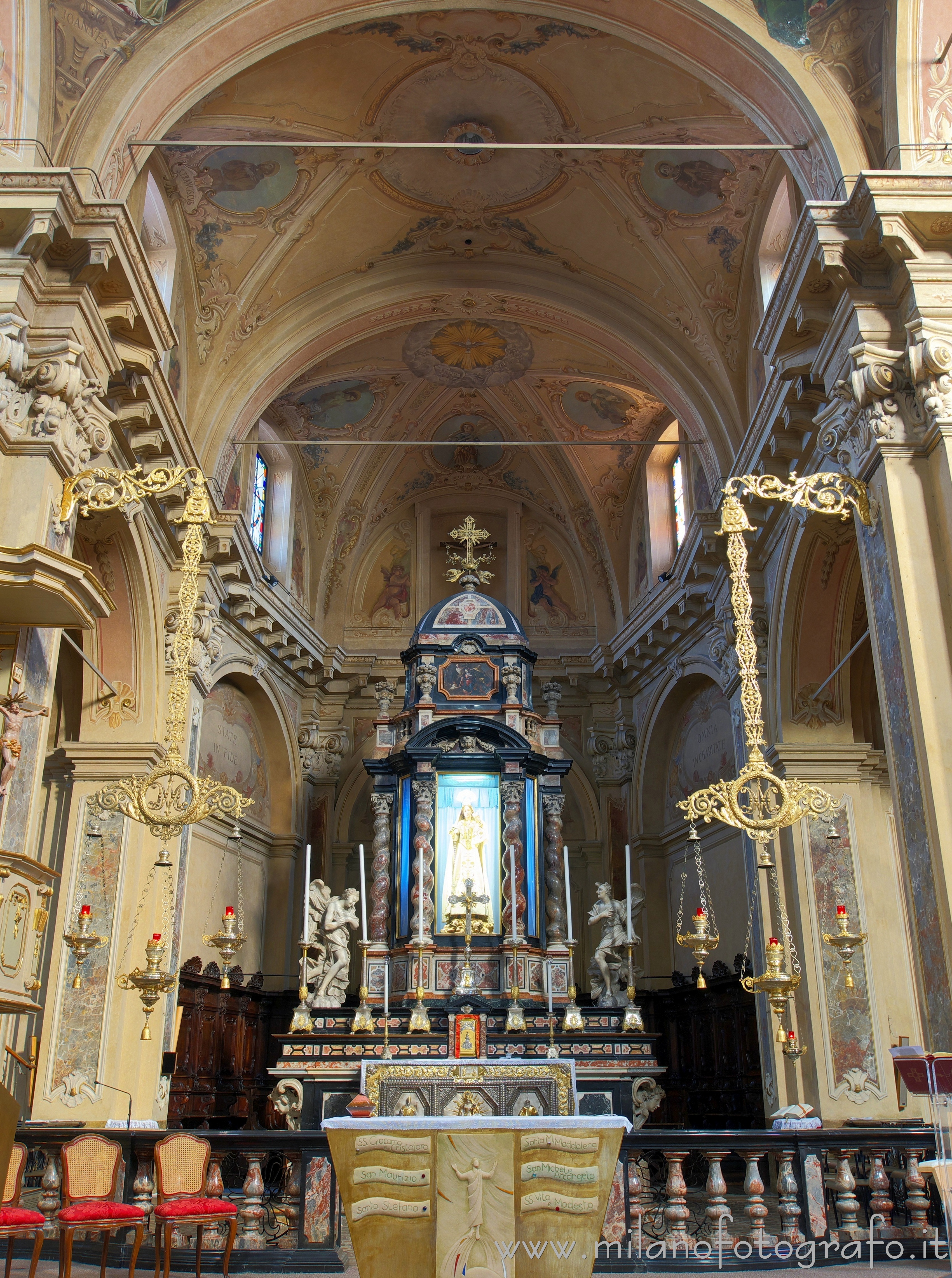 Vimercate (Monza e Brianza, Italy) - Presbytery and apse of the Sanctuary of the Blessed Virgin of the Rosary